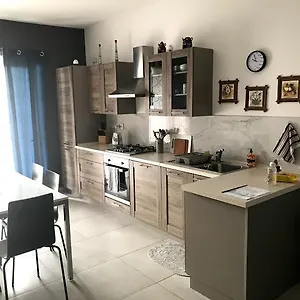  Apartament - 5 Mins From Airport